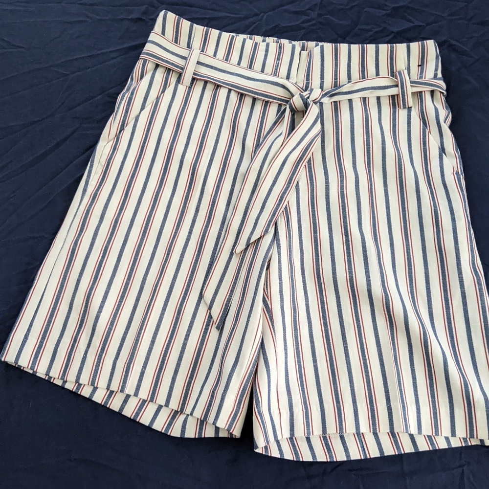 7th Avenue Design Studio NY&Co Paperbag Waist Shorts